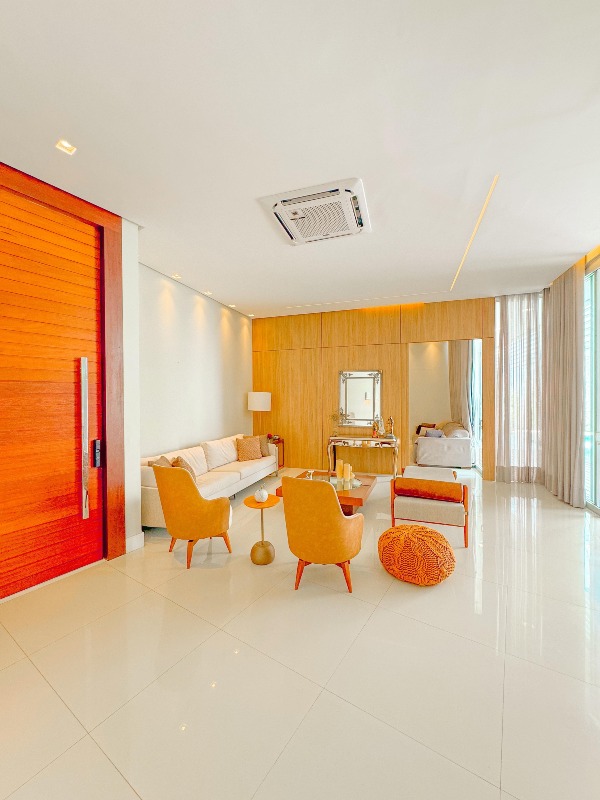 Casa em Condomínio à venda no Centro: 