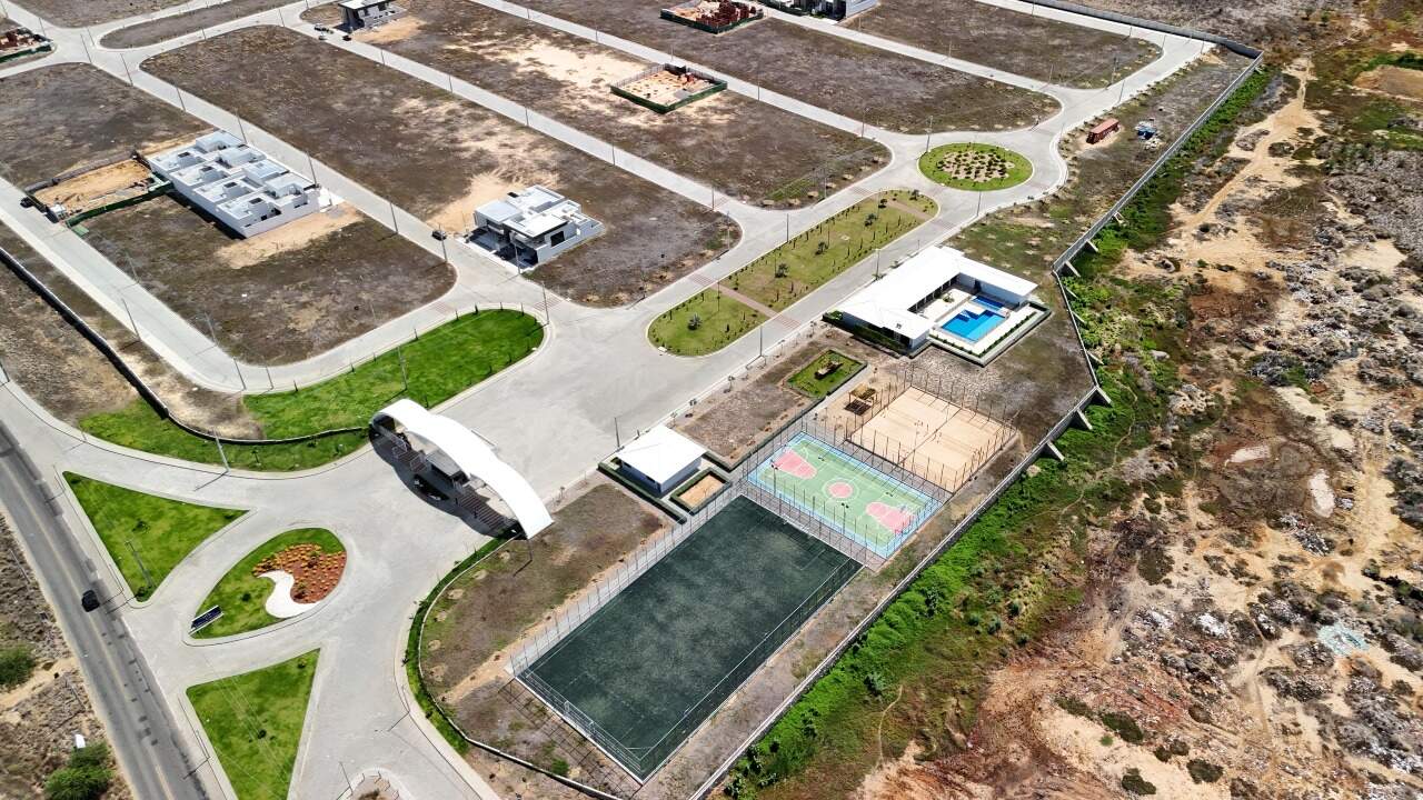 Lote em condomínio à venda no Vila Eduardo: 