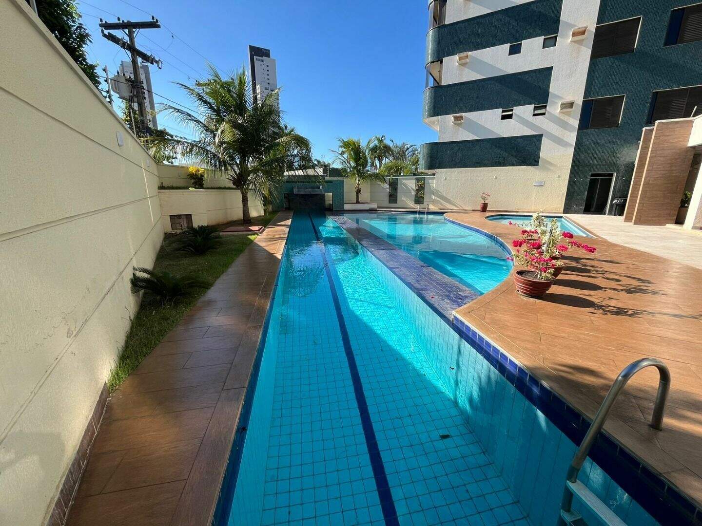 Apartamento para aluguel no Plano Diretor Sul: 