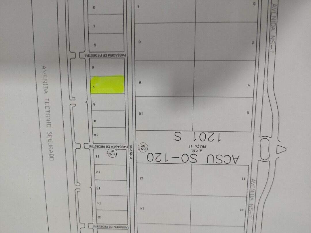 Área à venda no Plano Diretor Sul: 