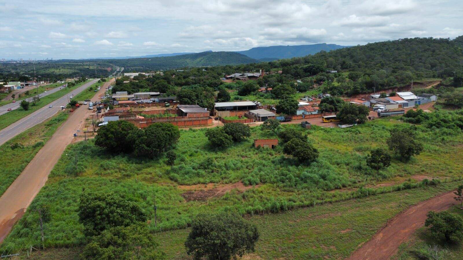 Área à venda no Centro (Taquaralto): 