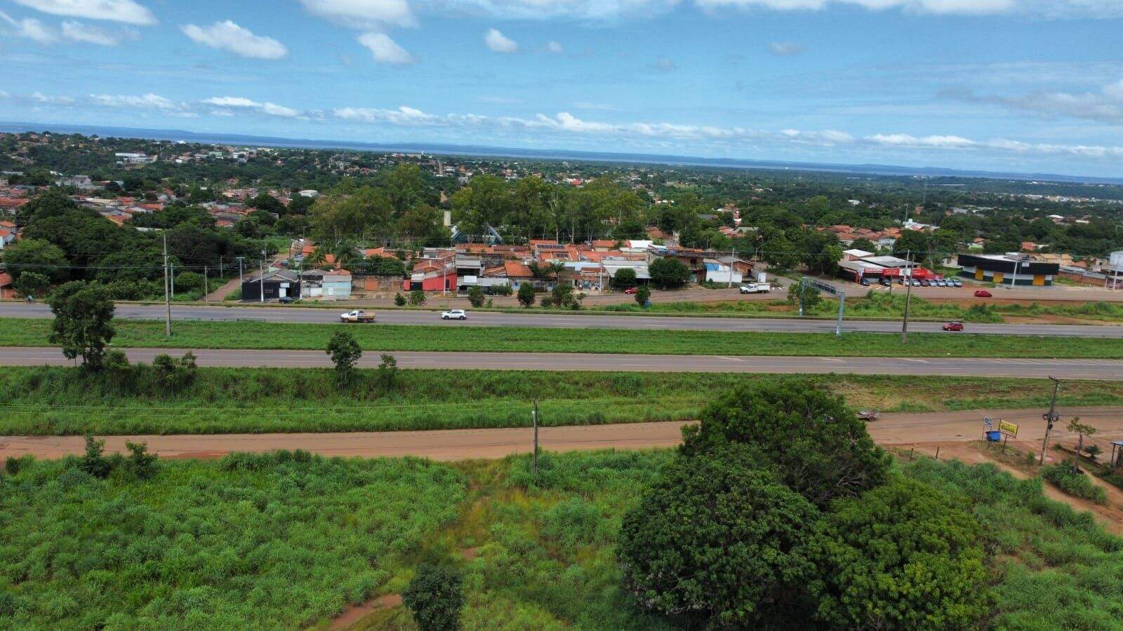 Área à venda no Centro (Taquaralto): 