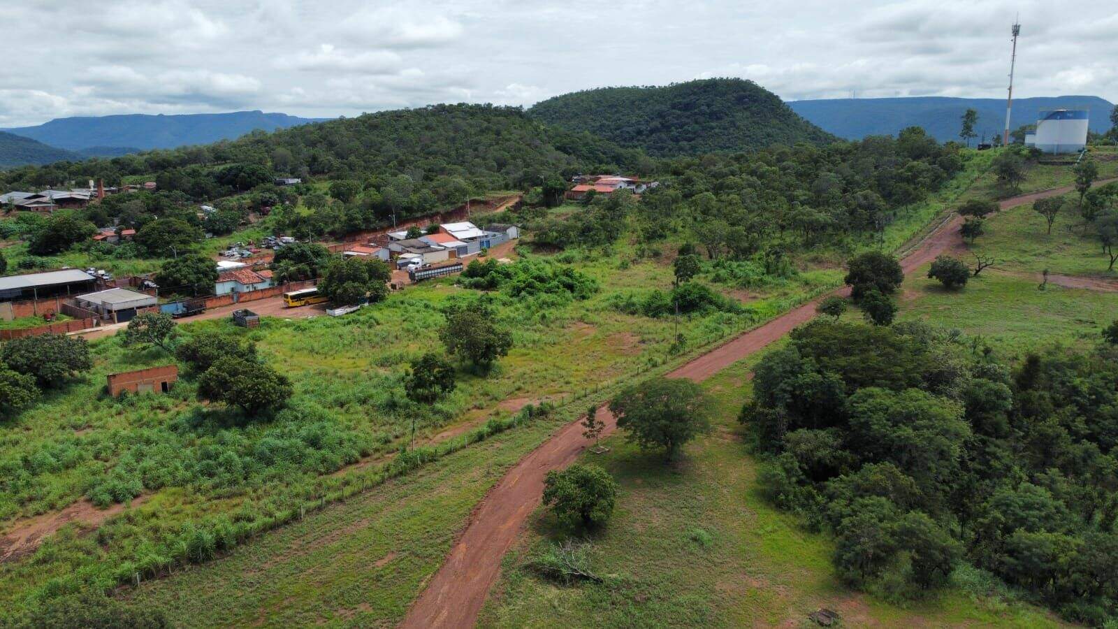 Área à venda no Centro (Taquaralto): 