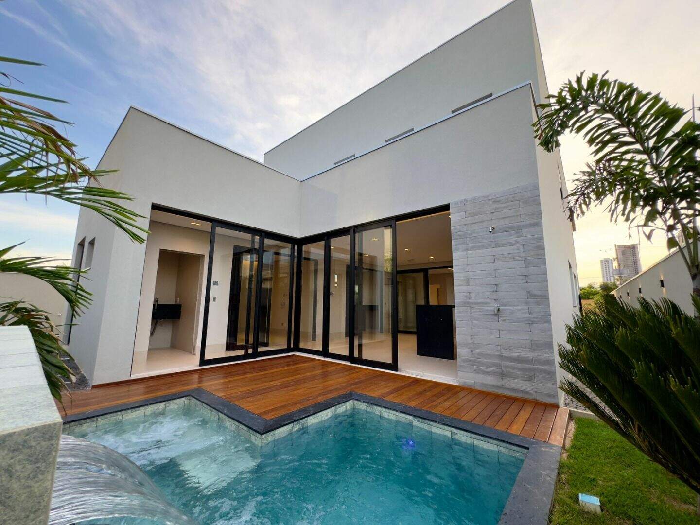 Casa à venda no Plano Diretor Sul: 