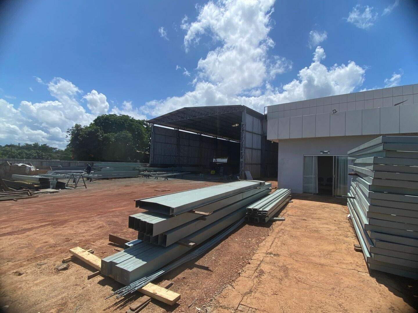 Galpão para aluguel no Plano Diretor Sul: 