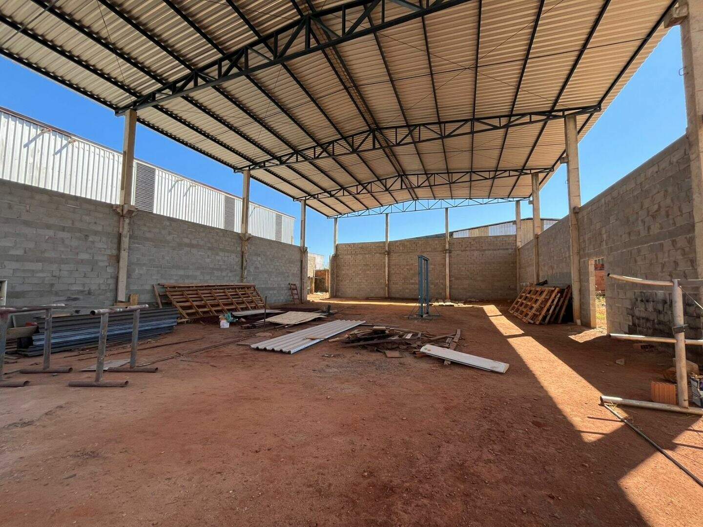 Galpão à venda no Plano Diretor Norte: 