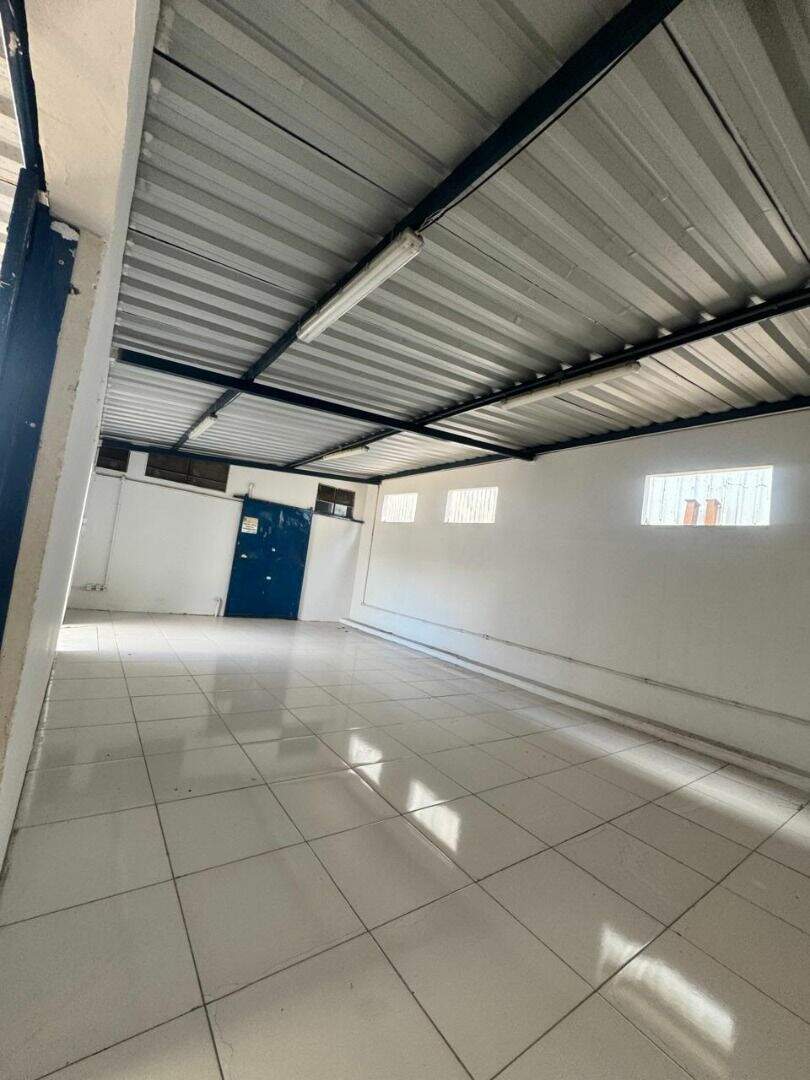 Galpão para aluguel no Plano Diretor Sul: 