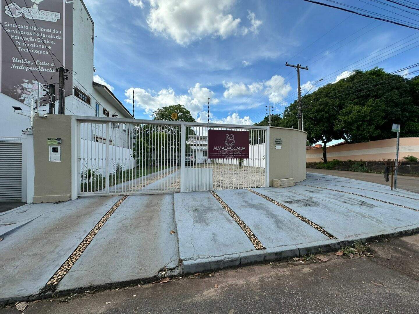 Ponto para aluguel no Plano Diretor Sul: 
