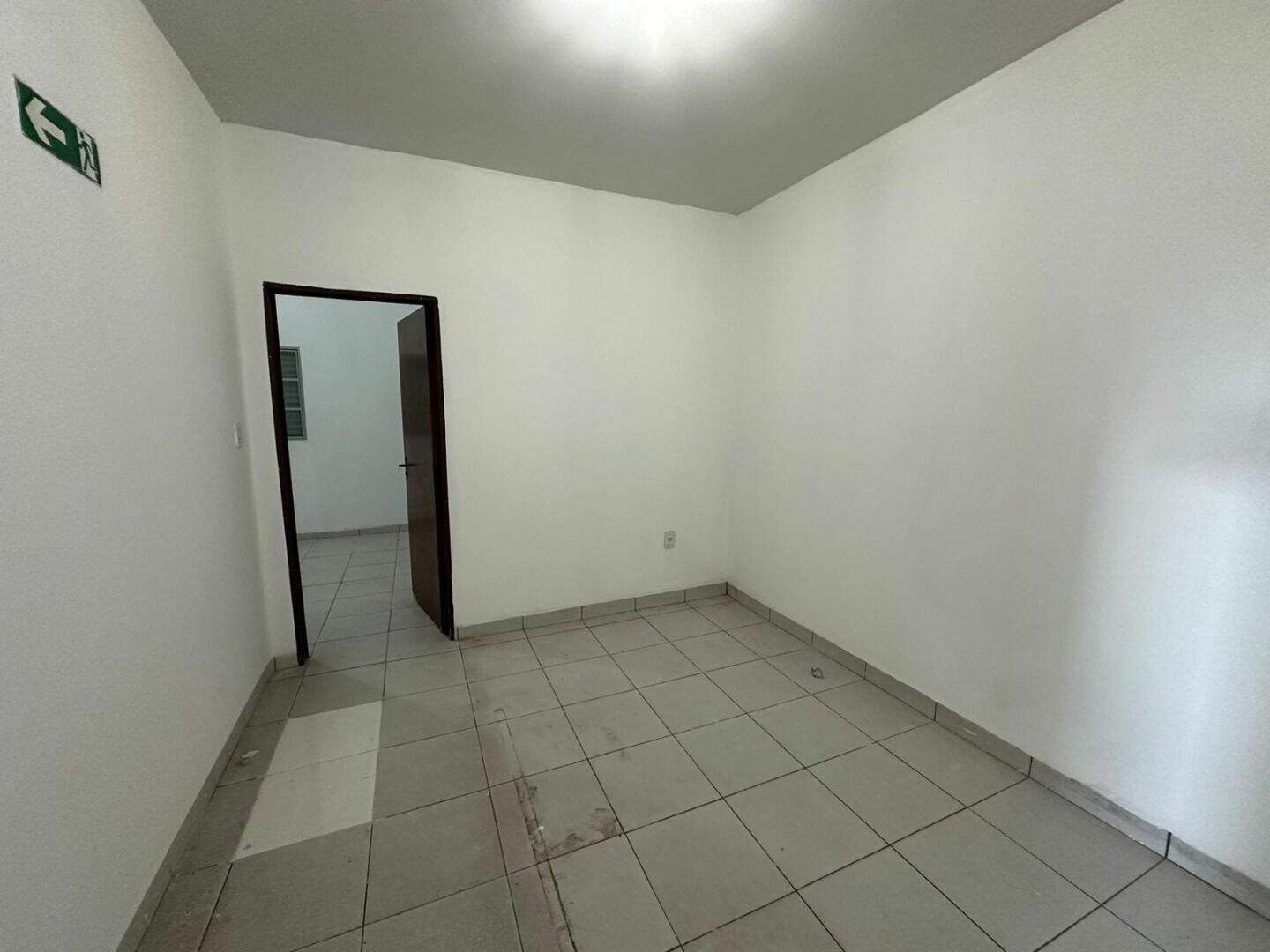 Sala para aluguel no Plano Diretor Sul: 