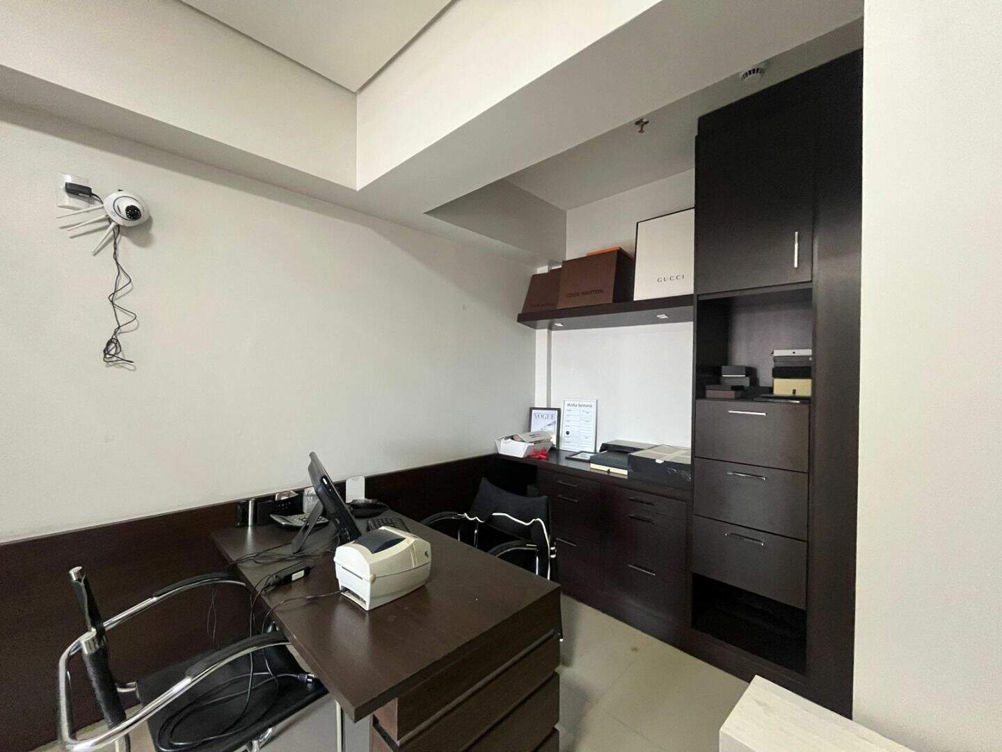 Sala à venda no Plano Diretor Norte: 