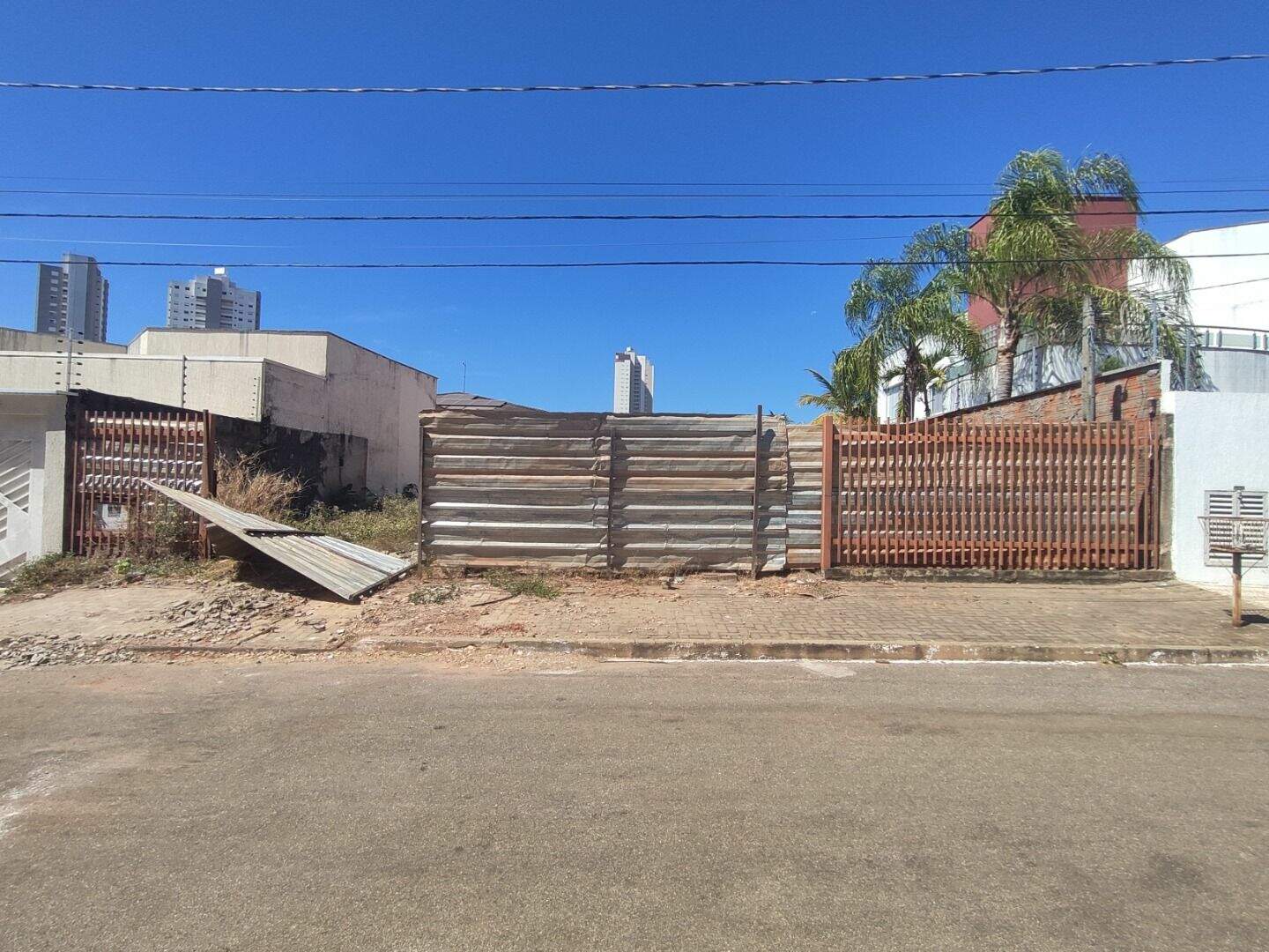 Terreno à venda no Plano Diretor Sul: 