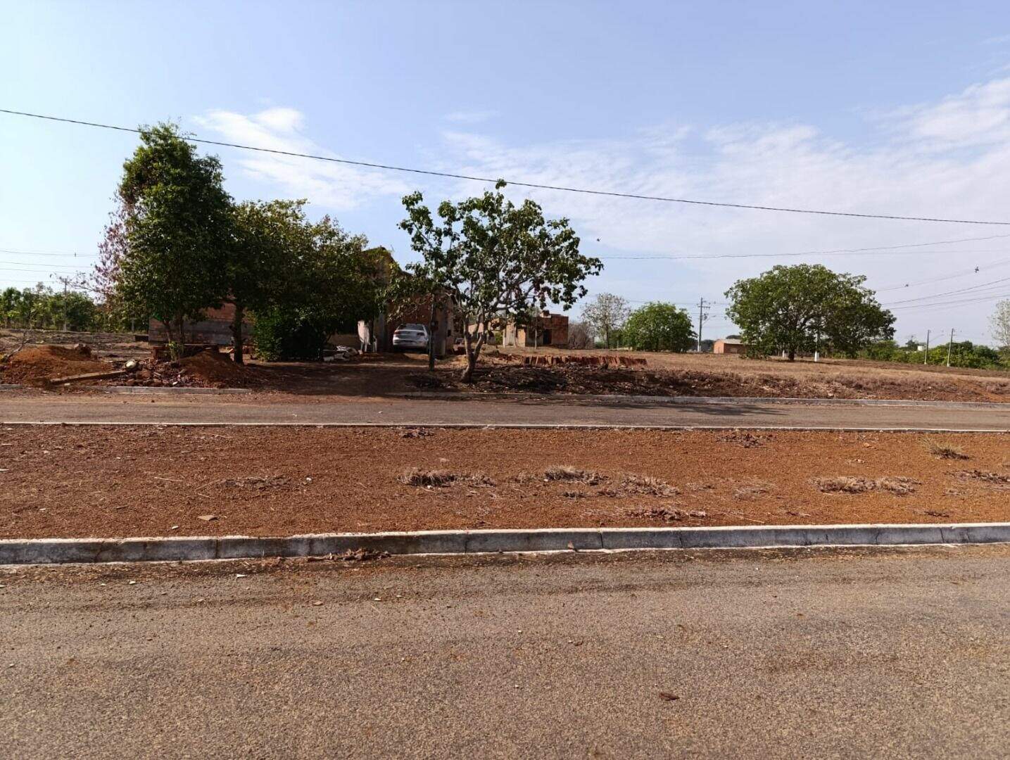 Terreno à venda no Luzimangues: 