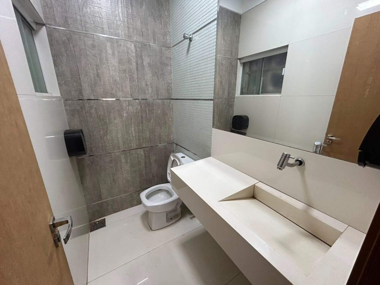 Sala para aluguel no 104 Norte: 