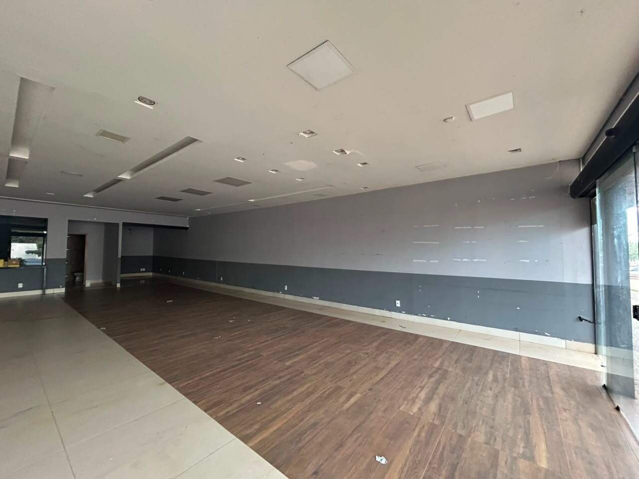 Sala para aluguel no 104 Norte: 