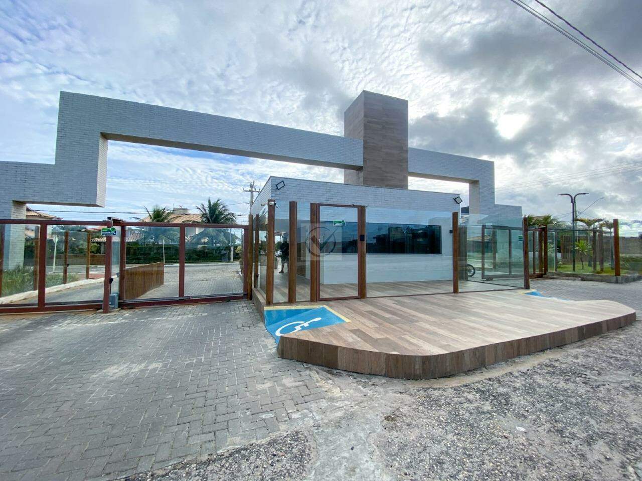 Casa Frente Mar no Condomínio Portal dos Coqueiros - Foto 29