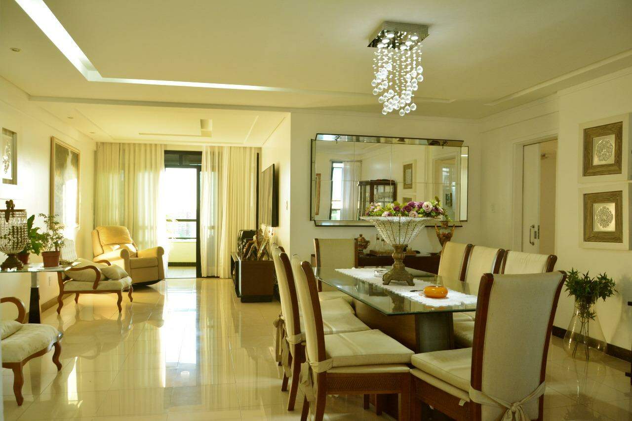 VENDA - Apartamento (andar alto) no Condomínio Plaza de Madri
