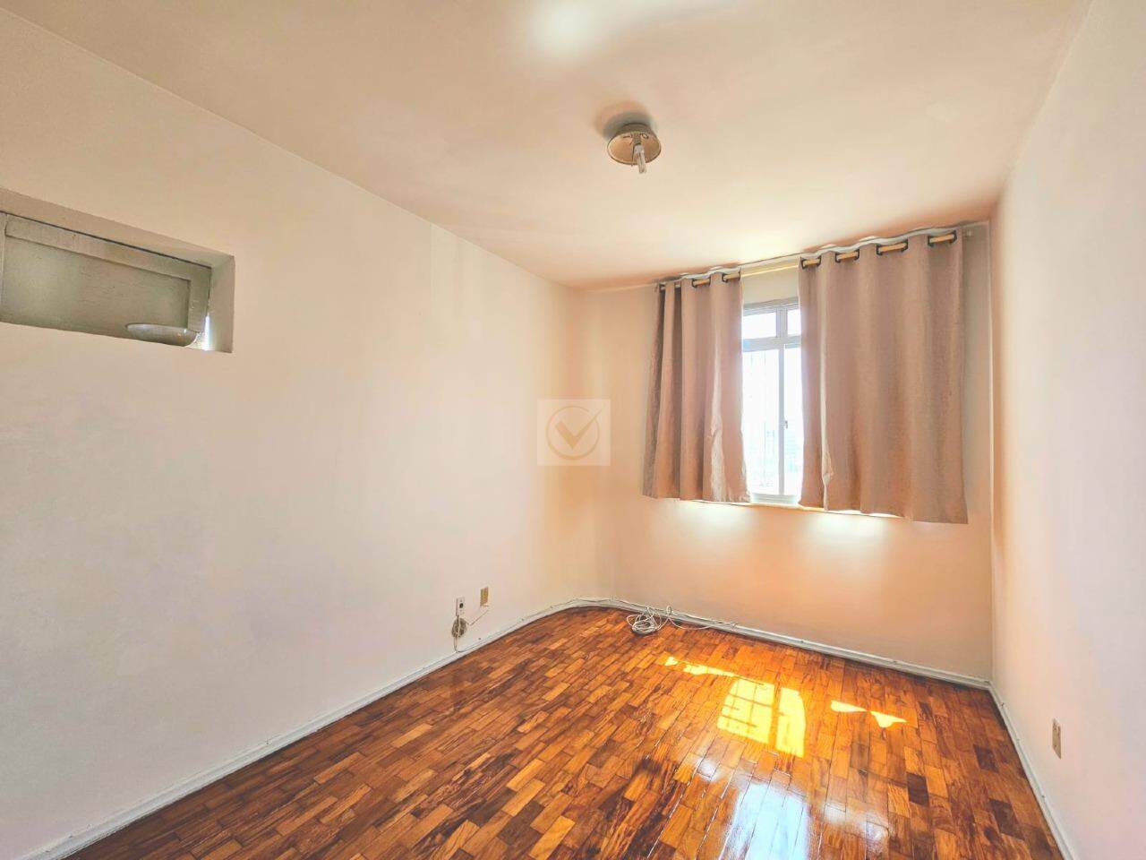 Oportunidade imperdível no Edifício Bretagne - Foto 4