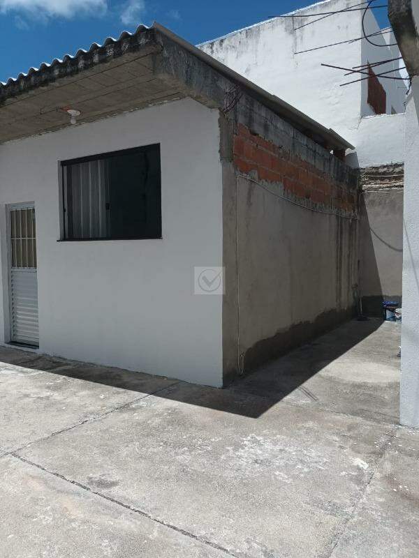 Oportunidade de Investimento: Área com 4 Quitinetes e Projeto para Construção na Parte Superior - Foto 3