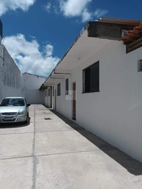 Oportunidade de Investimento: Área com 4 Quitinetes e Projeto para Construção na Parte Superior - Foto 12