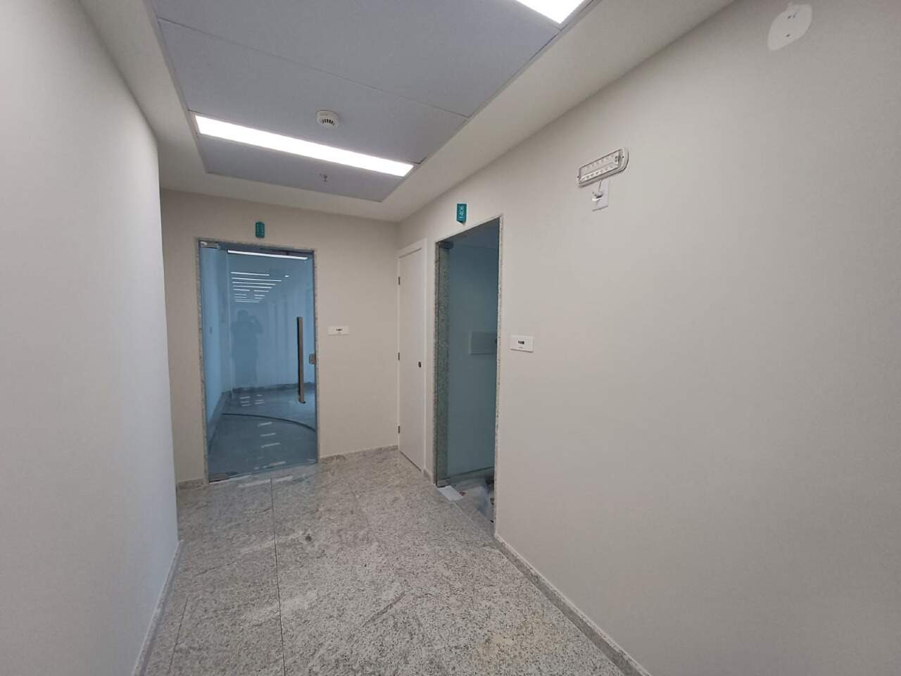 Oportunidade única!! Sala com 80m² no Centro Médico mais moderno de Aracaju. - Foto 3