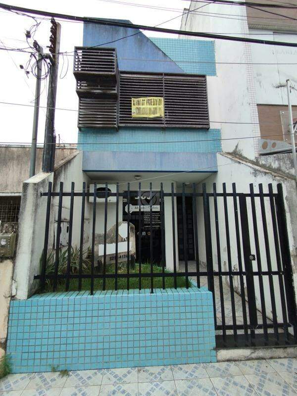 Prédio Comercial na Rua Dom Bosco no Cirurgia/Aracaju-se