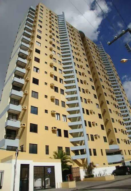 Apartamento no condomínio Sylvio Romero