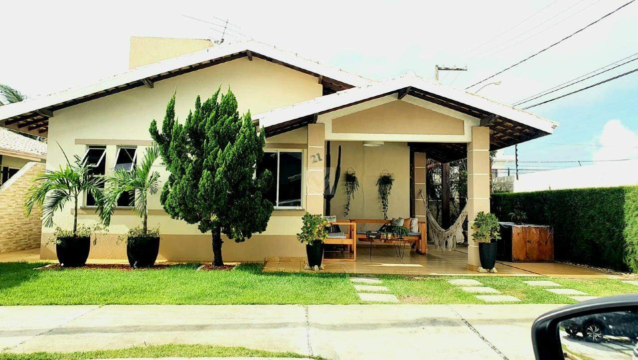 Casa de esquina no Condominio Residencial Villa dos Bosques