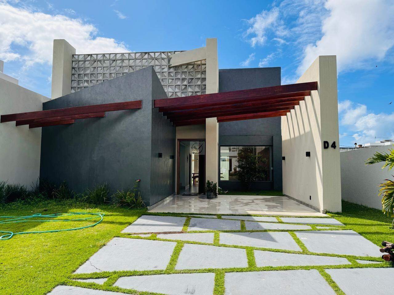Casa no Terras Alphaville 2 a venda