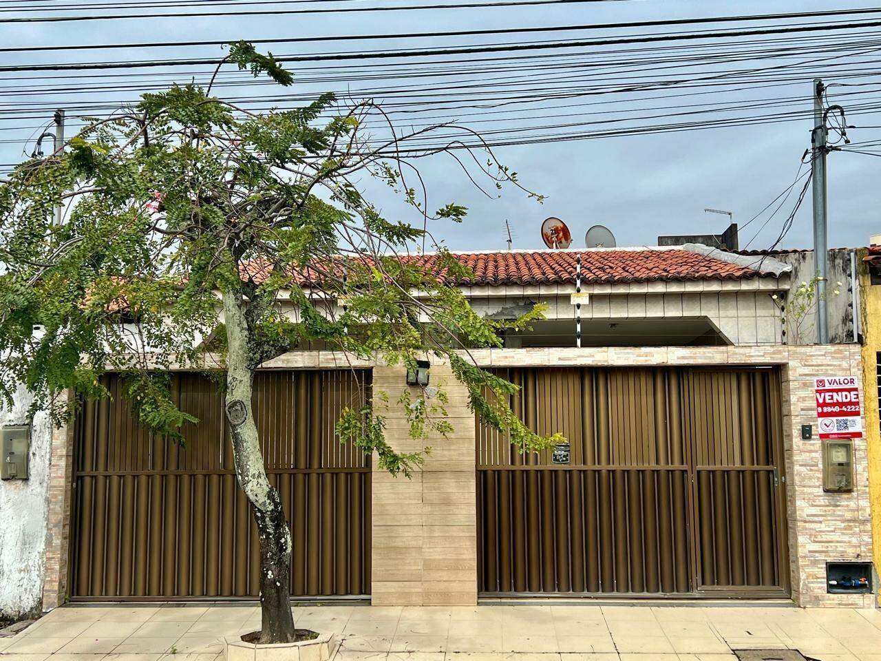 Vende-se Casa no Bairro Jabotiana por apenas R$ 450.000!
