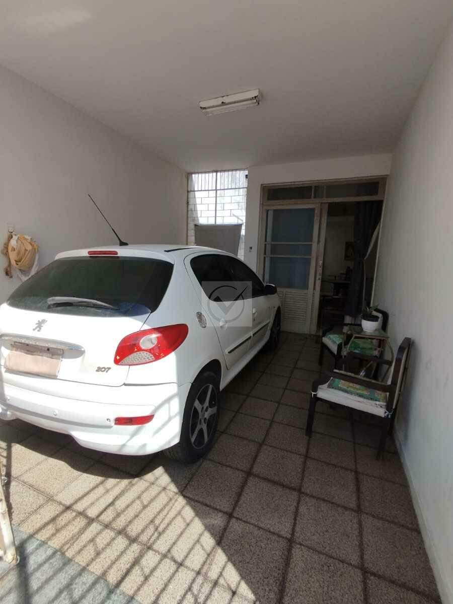 Versatilidade e Espaço no Coração da 13 de Julho: Casa com 4 Quartos e Quintal Amplo! - Foto 3