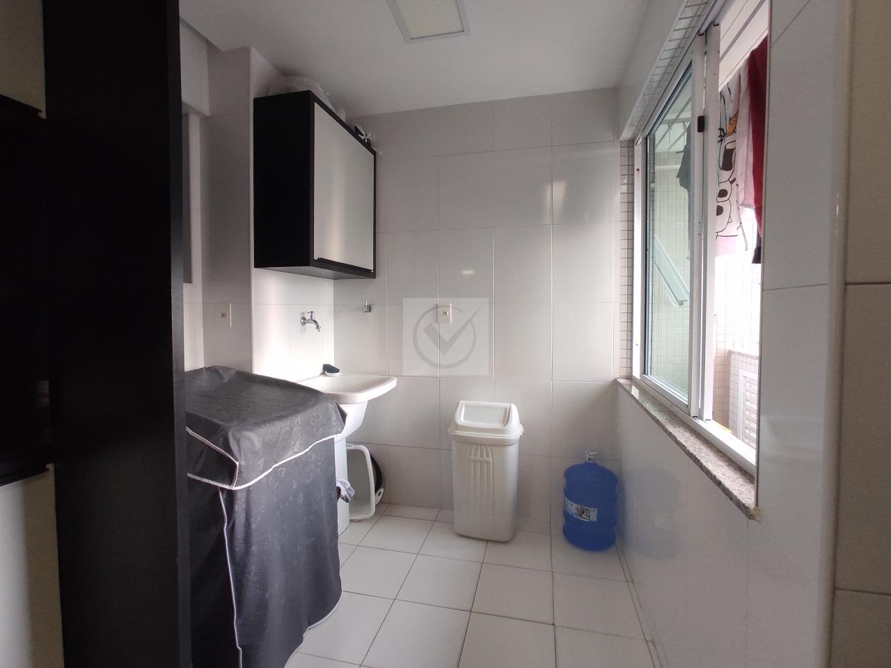 APTO COM 2/4, SENDO 1 SUÍTE, VISTA MAR - BAIRRO ATALAIA - Foto 8