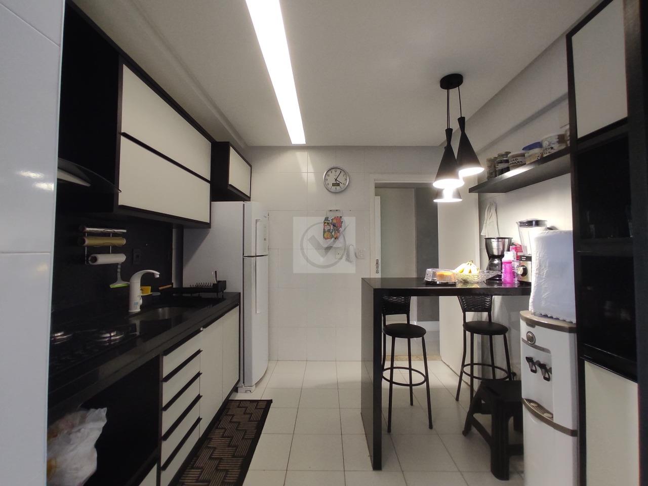 APTO COM 2/4, SENDO 1 SUÍTE, VISTA MAR - BAIRRO ATALAIA - Foto 5