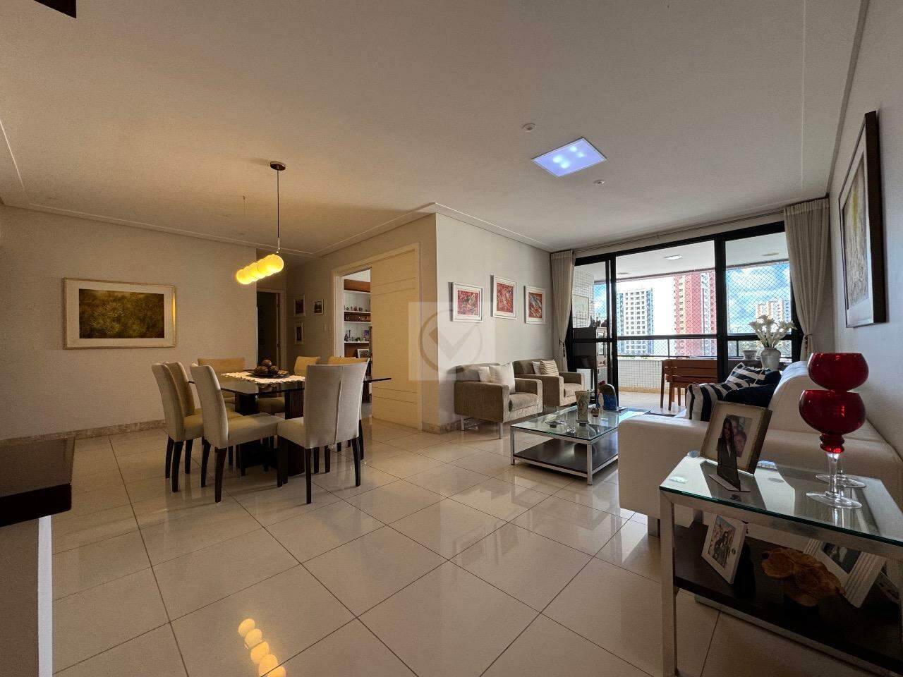 Apartamento Mansão a venda no Condomínio Velasquez