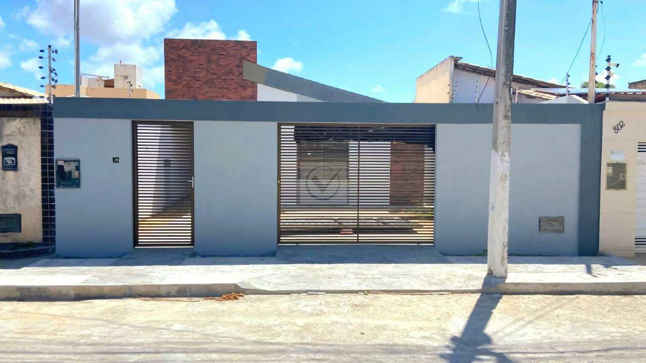 Casa à venda, 3 quartos, 1 suíte, 2 vagas, Aruana - Aracaju/SE