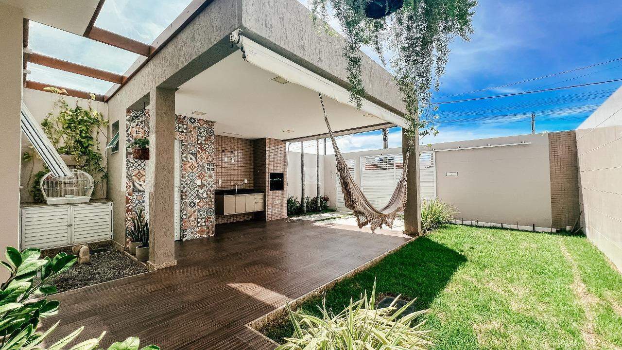 Casa à Venda no Luar da Barra – Moderna, Confortável e Pronta para Morar!