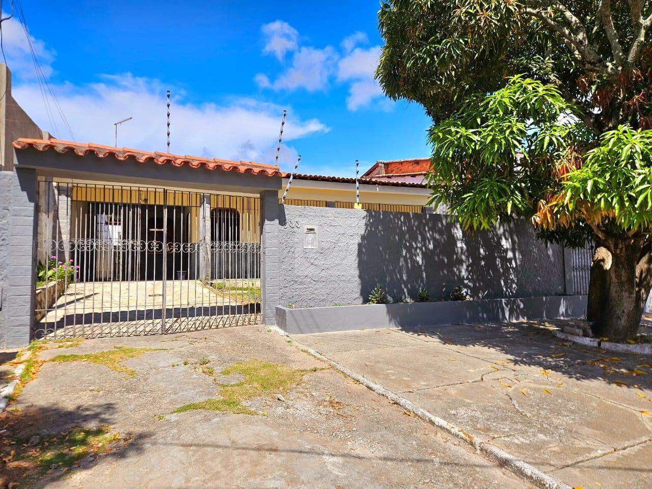 Casa para alugar, no Bairro Inácio Barbosa - Aracaju / SE