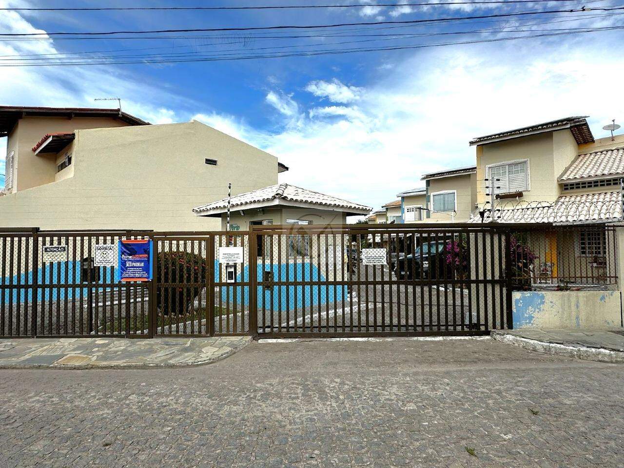Venda | Casa Duplex em Condomínio Fechado, Aracaju-SE