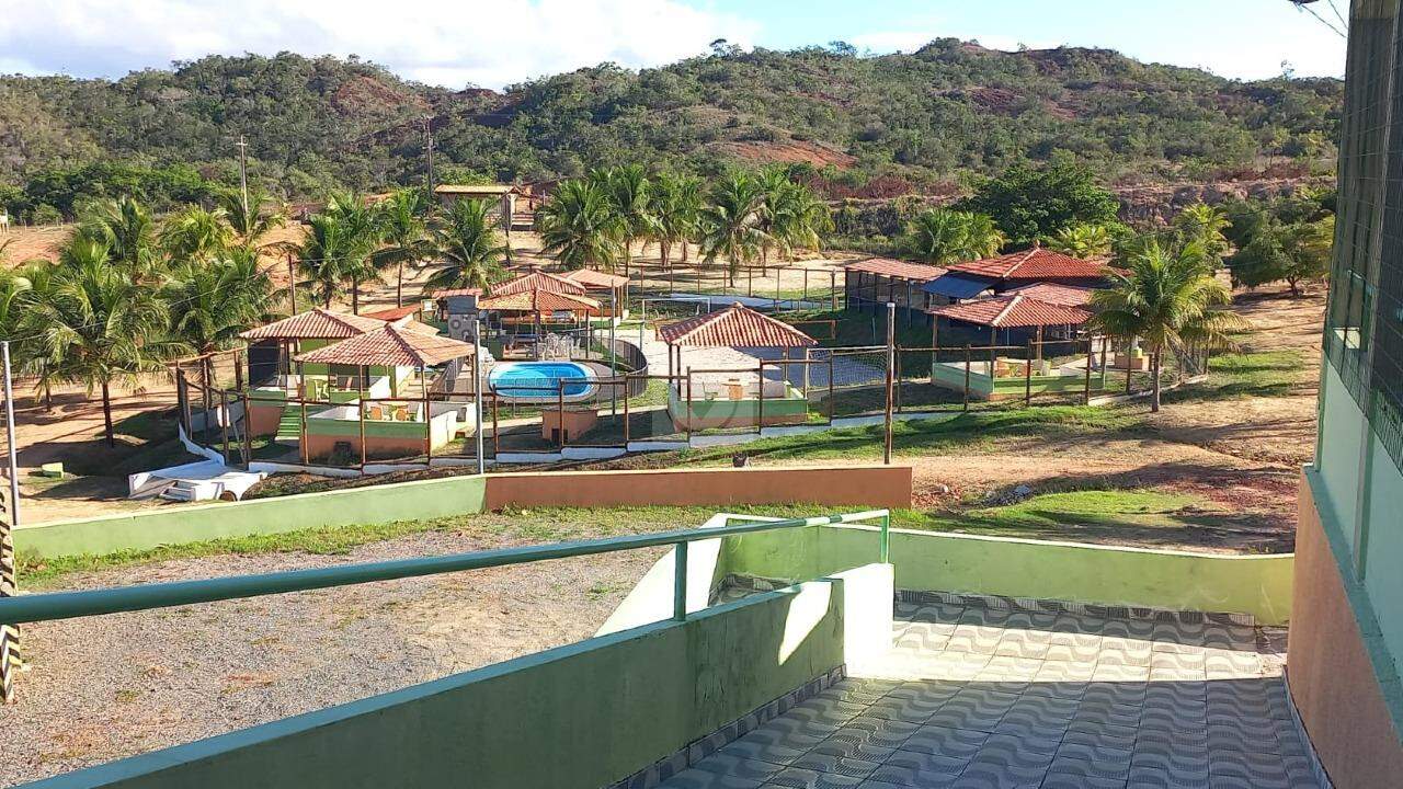 VENDE-SE LINDA CHÁCARA TODA MOBILIADA