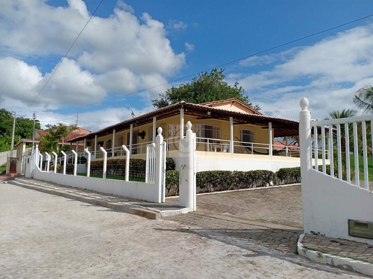 Sitio/Chácara aluguel, 4 quartos, 1 suíte, 20 vagas, centro