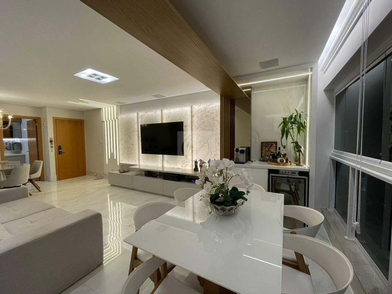Alugo Apartamento no Edifício Jaime Gusmão