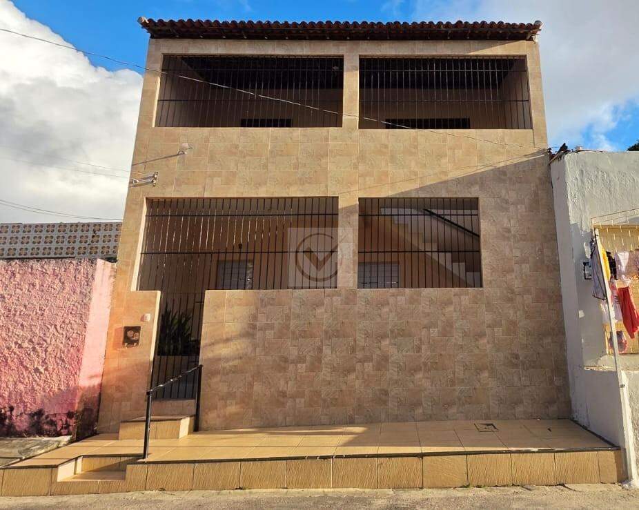 Casa Duplex à venda, 4 quartos, Centro - Aracaju/SE