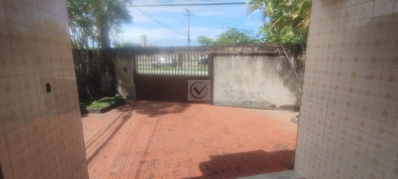 Venda - Casa à Venda no Bairro Grageru - Foto 5