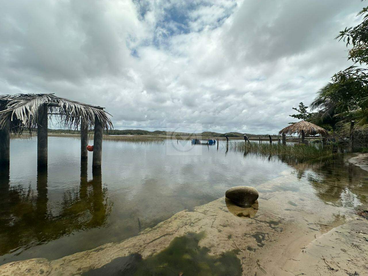 PARAÍSO EXCLUSIVO NO ABAÍS – CHÁCARA COM LAGO PRIVATIVO E PERTO DA LAGOA DOS TAMBAQUIS!
