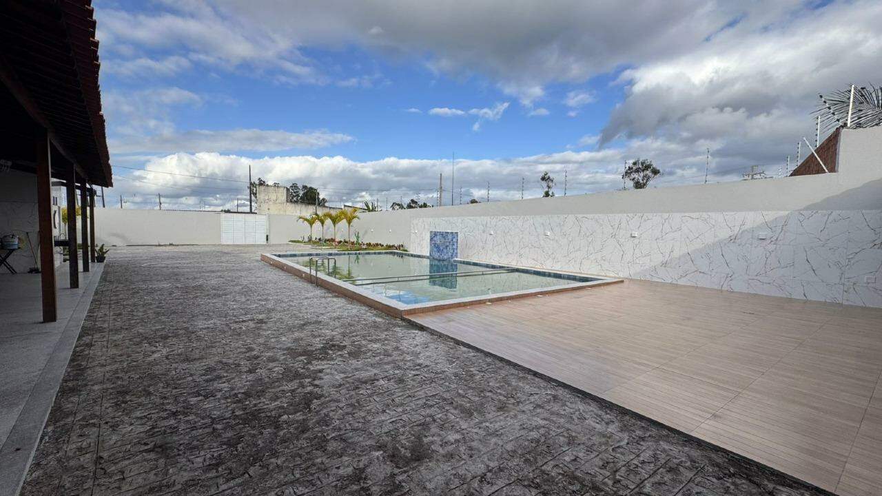 Casa Espetacular com Lazer Completo, Piscina e Vaga para 10 Carros! - Foto 10