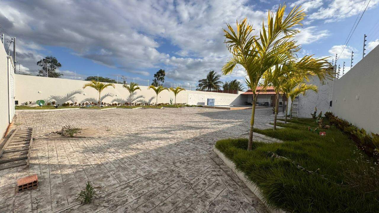 Casa Espetacular com Lazer Completo, Piscina e Vaga para 10 Carros! - Foto 3