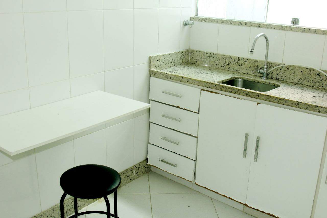 VENDA: Prédio Comercial 2 Pavimentos – 6 Salas Prontas e Localização Prime Próximo à Praça Camerino. - Foto 7