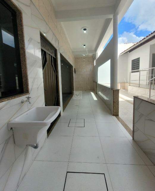 Ponto Comercial no Bairro Jabotiana – Totalmente Reformado em Avenida de Grande Fluxo e Posição Leste - Foto 12