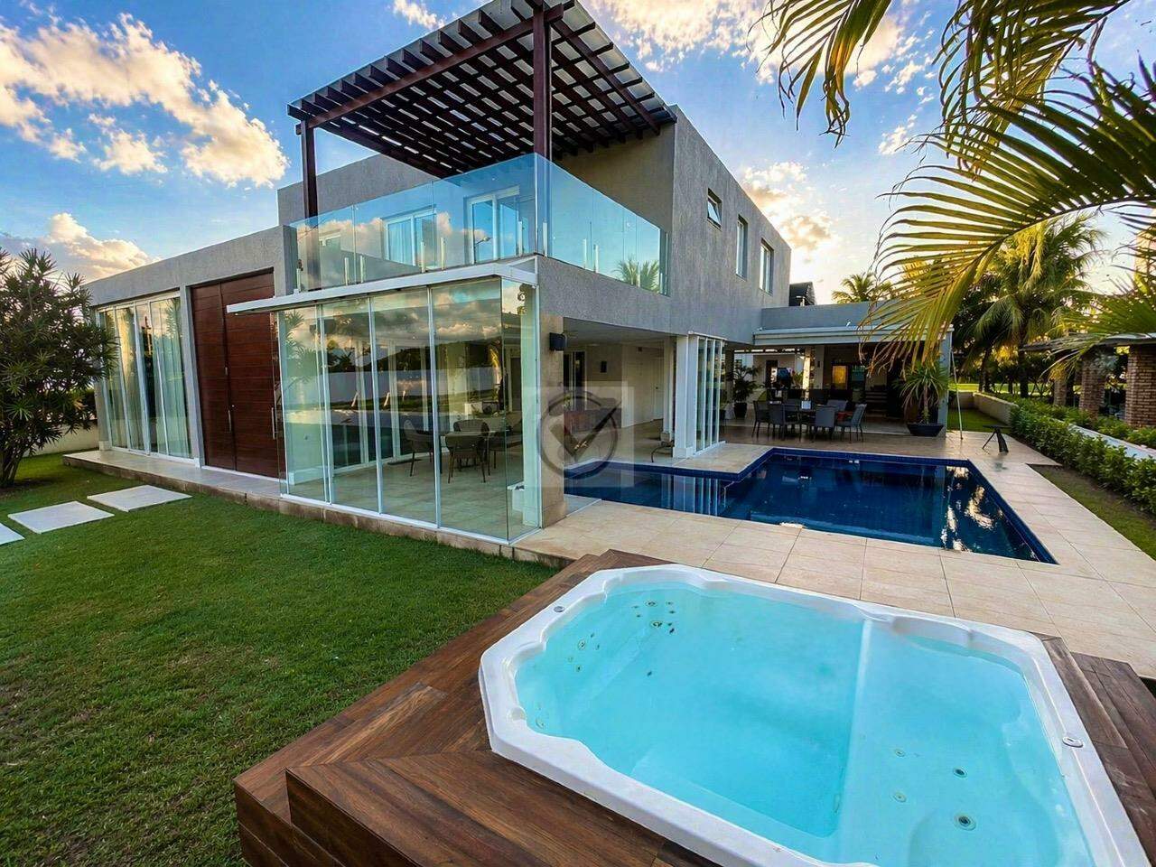 Venda - A Exclusividade do Morada da Praia 2: Uma Mansão de Luxo à Beira-Mar!