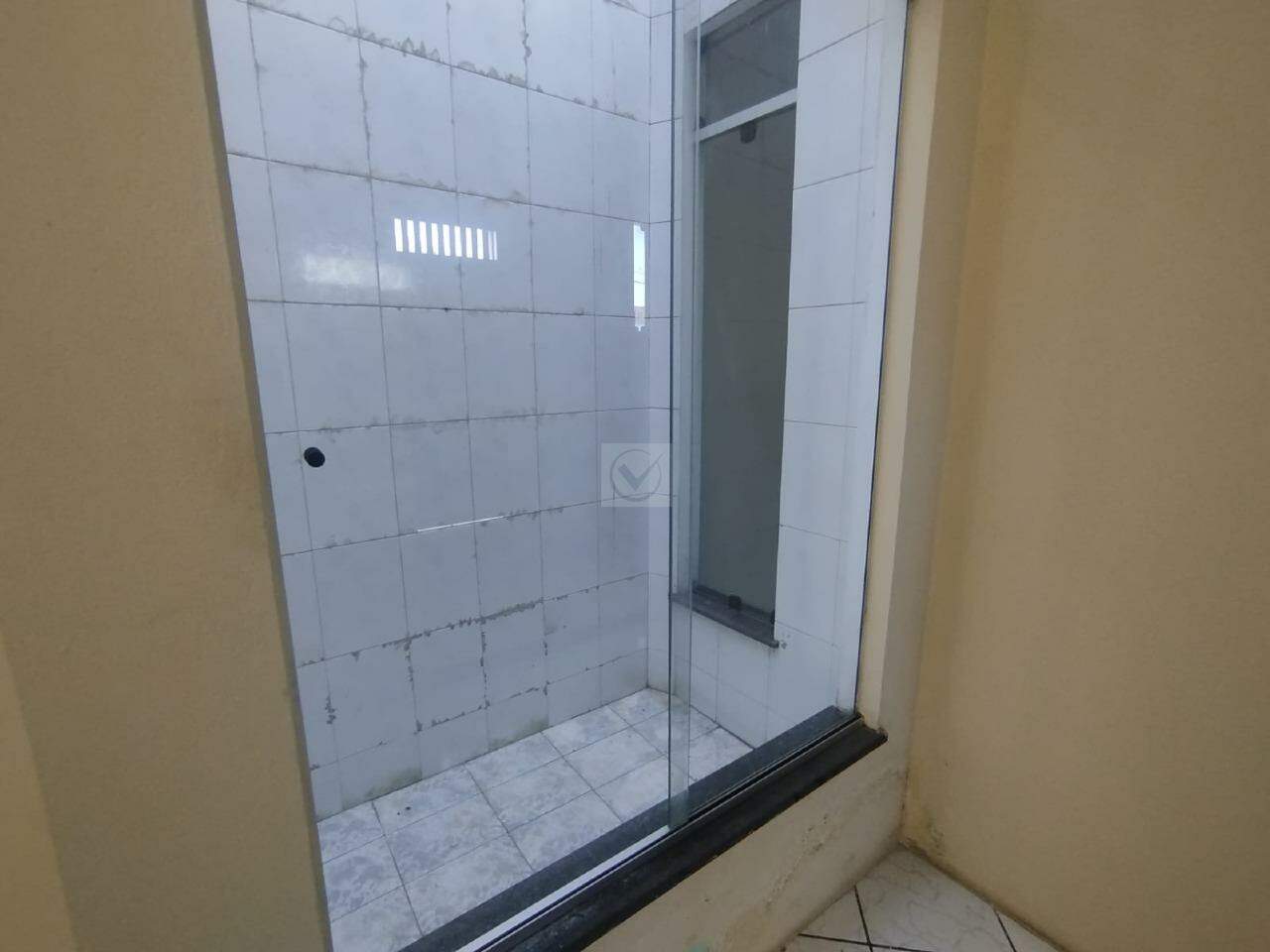 Casa Espaçosa de Esquina com 4 Quartos no Bairro Marianga! - Foto 17