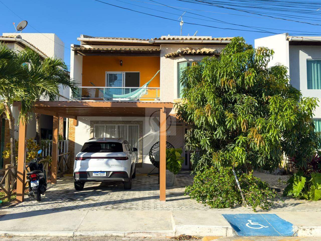 Casa em condominio à venda, 3 quartos, 1 suíte, 1 vaga, Atalaia - Aracaju/SE